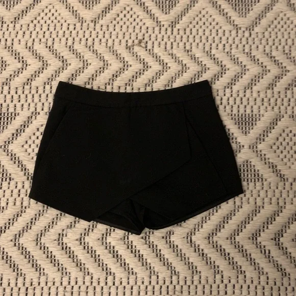 Skort - Picture 5 of 6